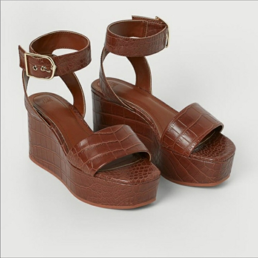 H&M BROWN PATTERN ANKLE STRAPS WEDGE SANDALS